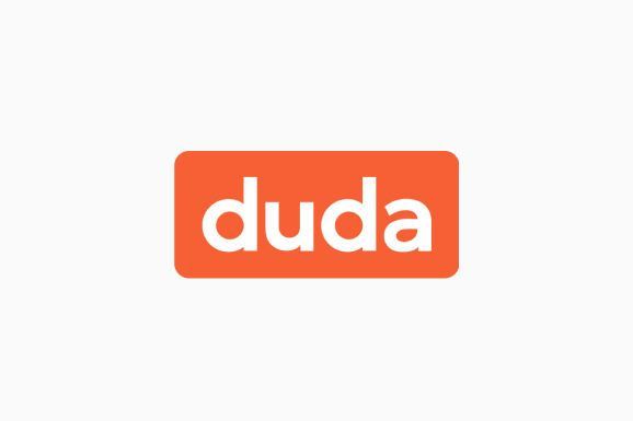 Duda editor with the HTML widget